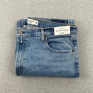 Abercrombie & Fitch Ultra High Rise 90s Straight Jean 33 / 16 Medium Wash Blue